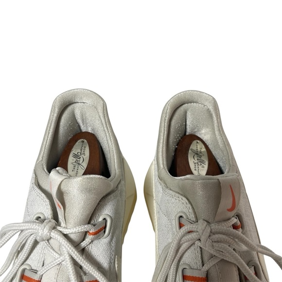 Nike Air Wild Sneakers in Light Bone Sail Terra Orange Size 12 - Picture 7 of 9